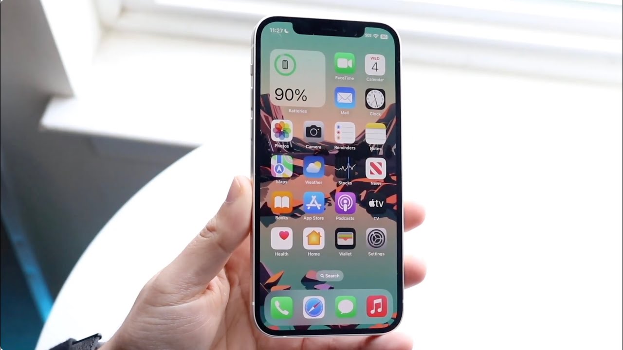 iOS 26.1 на iPhone 12 все еще не очень хороша