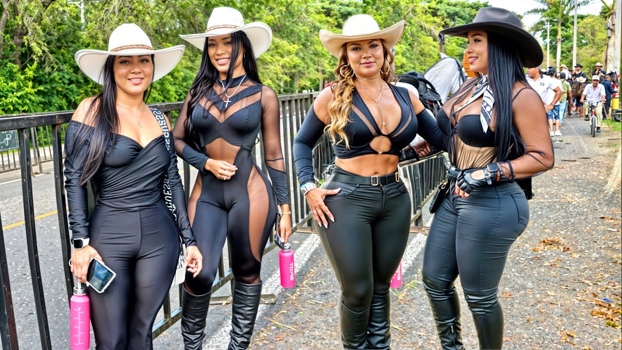 Curves That Kill | You’ll want to get married in this place.#curvy #cabalgata #riding #stunningwomen
