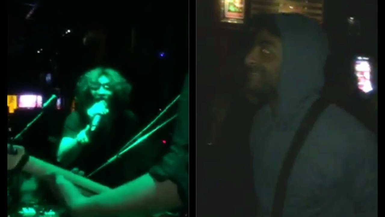 #Arijit Singh & Dev Negi Headbanging to #FOSSILS Live @ Hard Rock Cafe in #Mumbai \m/ #Bangla #Rock