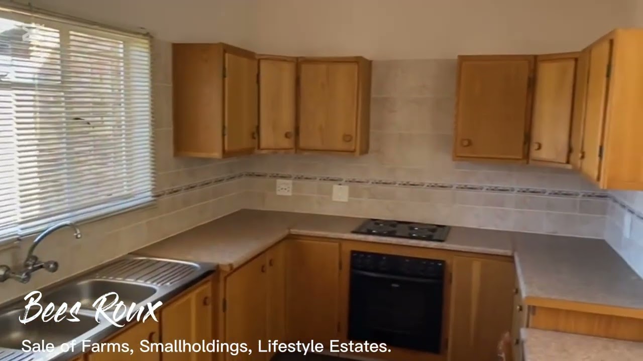 Spacious Off-Grid Property with Two Homes in Tiegerpoort – Immaculate and Move-In Ready!
