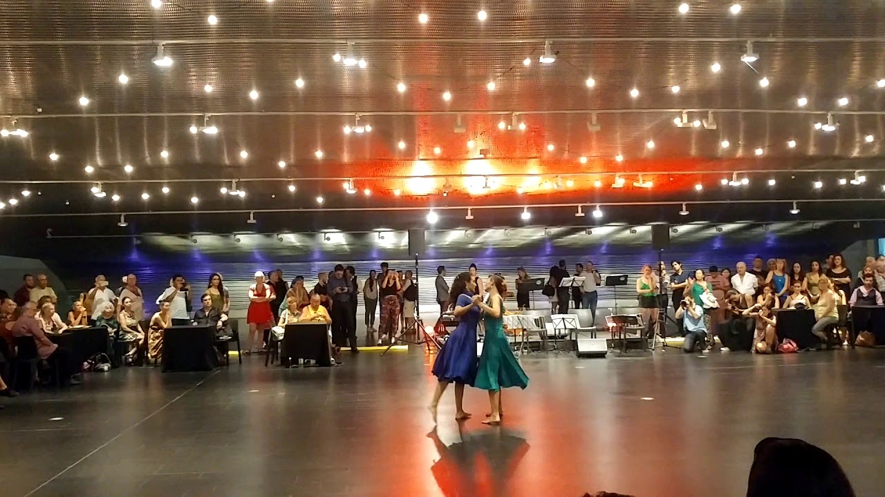 Tango Entre Mujeres - Vinculadas (fragmento)