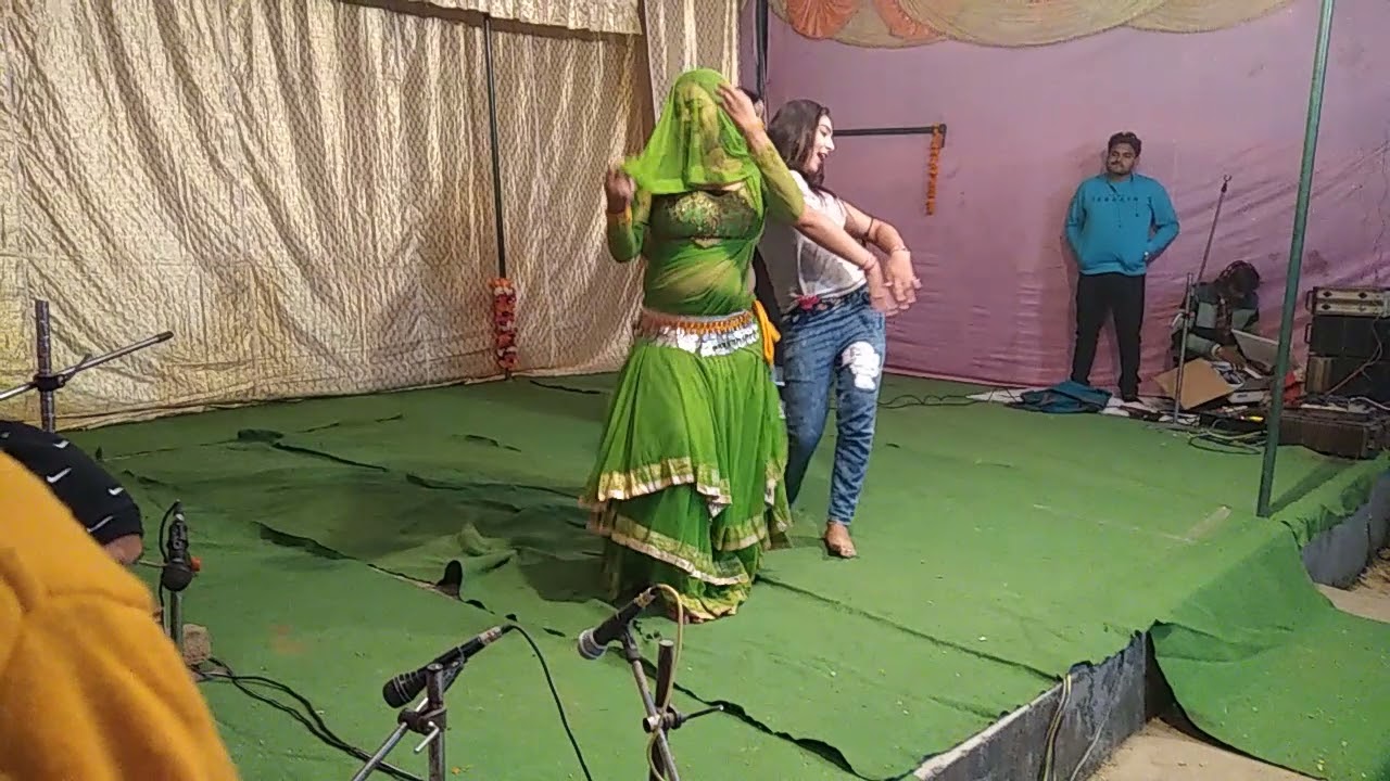 Miss Monika Kajal Rani Rupa Dancer kanpur
