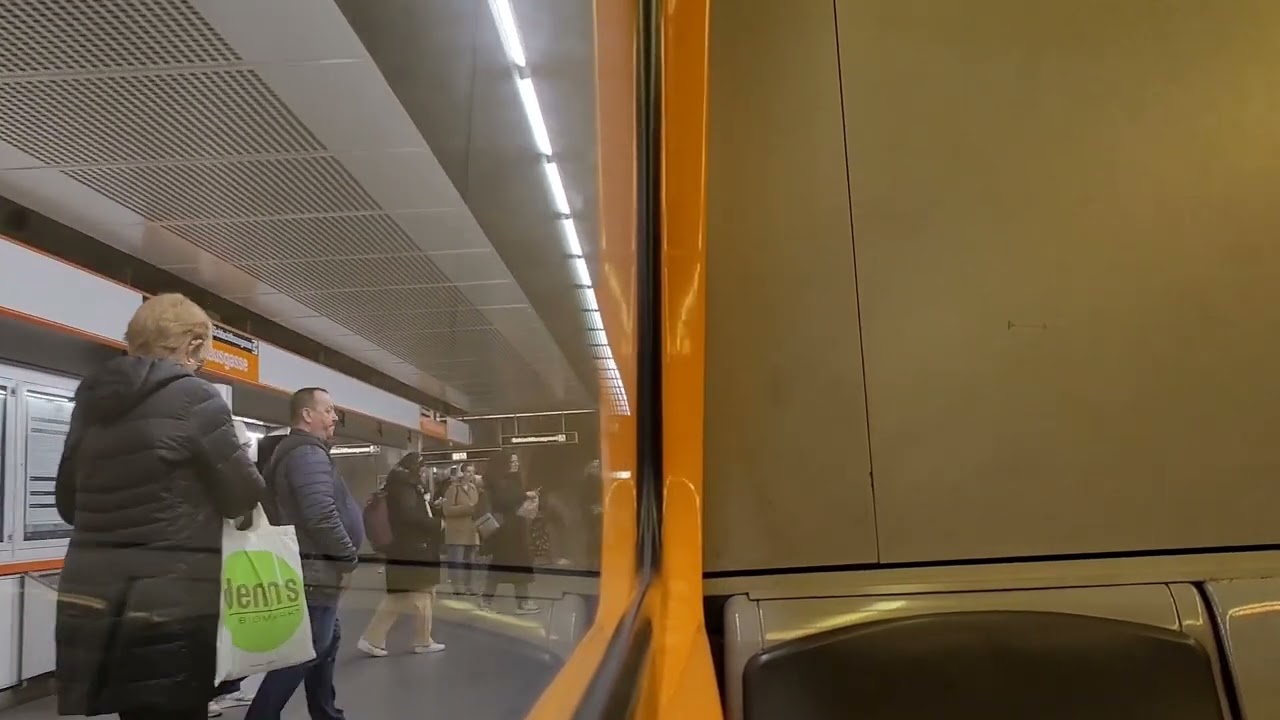 U3 Mitfahrt Simmering nach Volkstheater (U-Bahn Wien SGP Type U11; 2219/2234/2297)(05.02.2024)