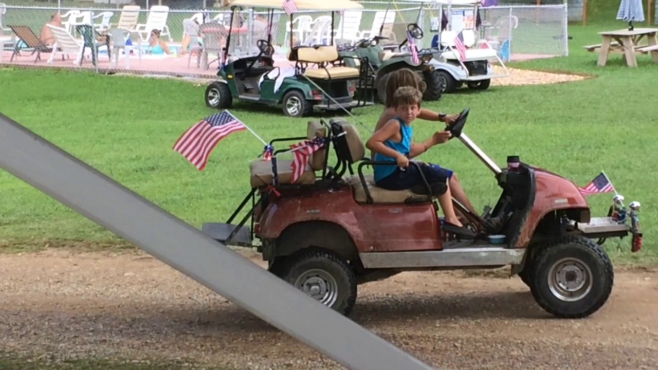 Watch: Golf carts of Kentucky Lake