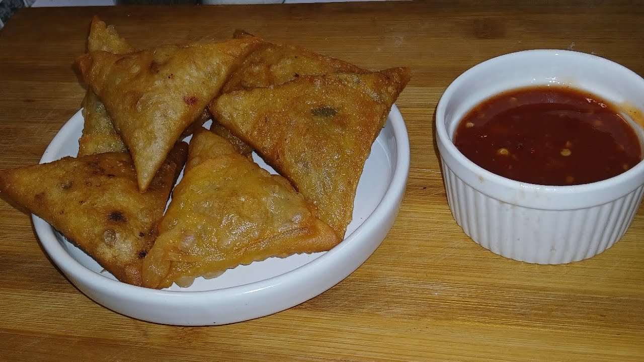 Bbq filling samosa / chicken tikka Samosa recipe. Ramdan special