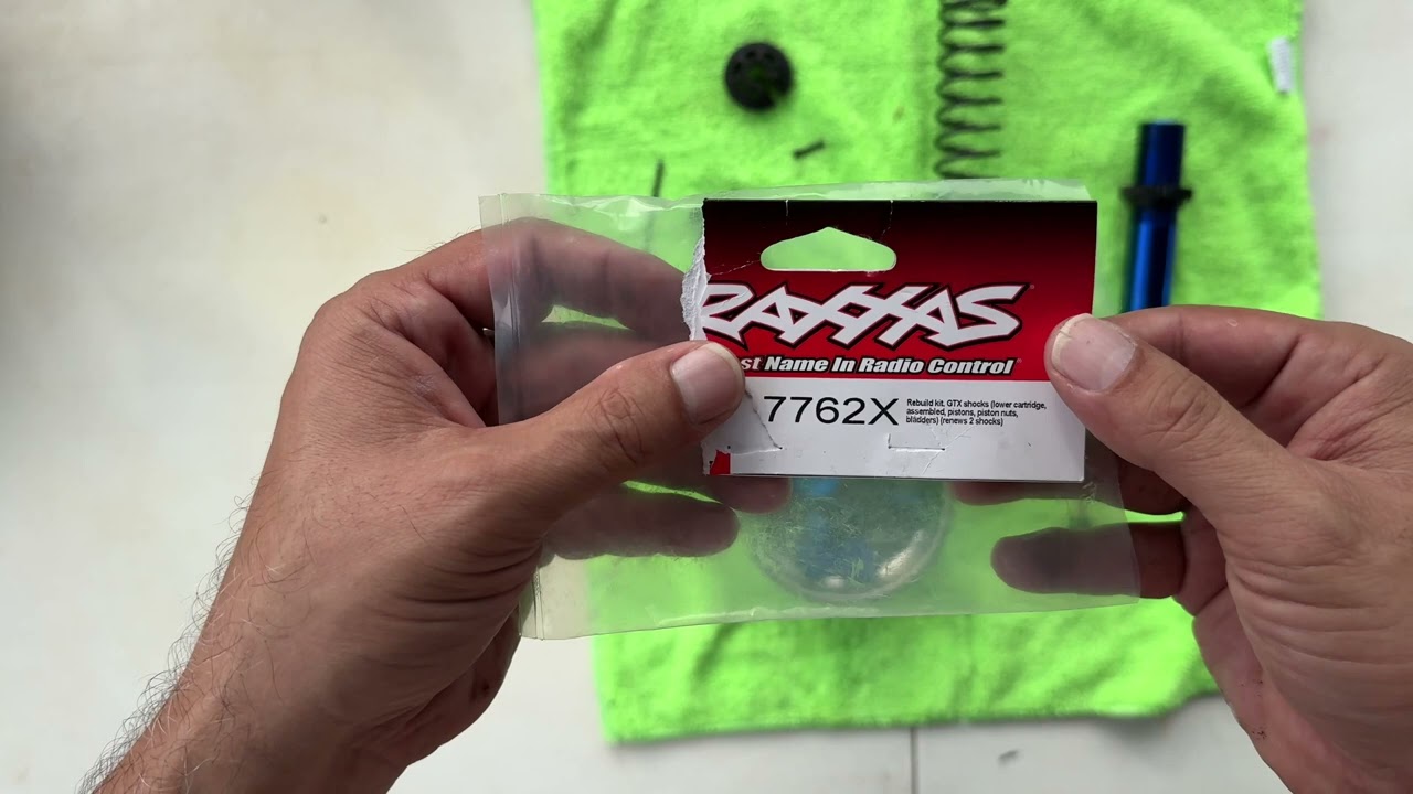 TRAXXAS XMAXX XRT How To shock rebuild