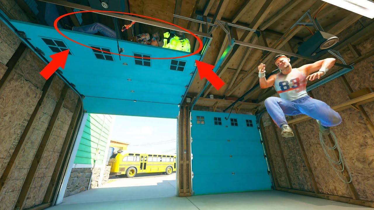 i FOUND CHEATERS HIDING on THE GARAGE ON NUKETOWN!!!