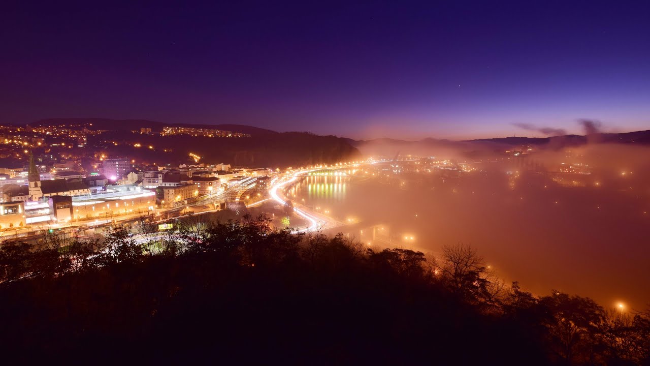 Timelaps - Ústí nad Labem východ slunce - pohled ze zámečku Větruše 4K