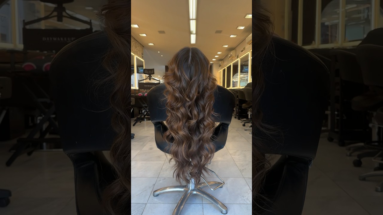 A beleza de um castanho iluminado! #mechas