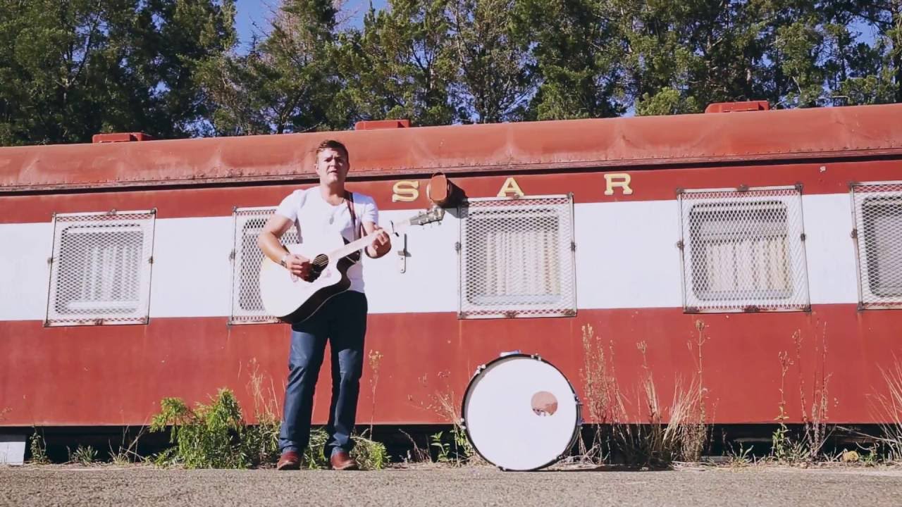 Lee Berg - Hier te Bly