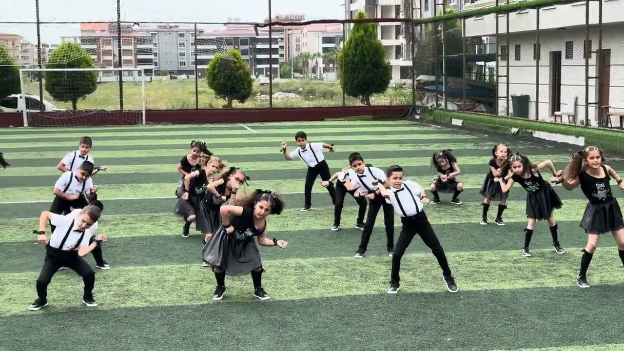 MUSTAFA ÇOBAN İLKOKULU 3A SINIFI 23 NİSAN GÖSTERİSİ “EGO EGO”