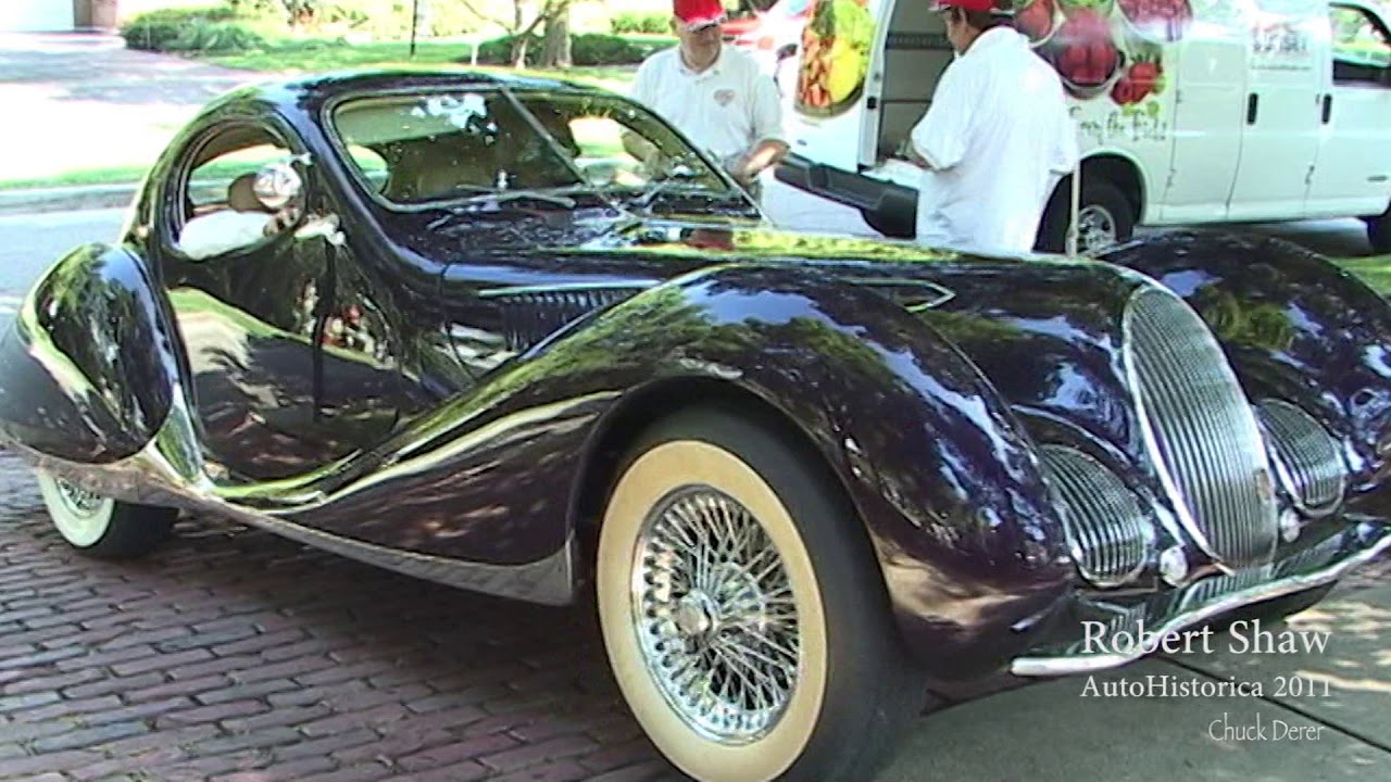 Robert Shaw arriving at the AutoHistorica in 2011