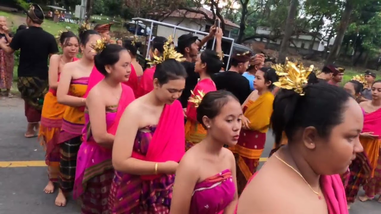 Tradisi unik lombok acara gawe bleq Loloan 