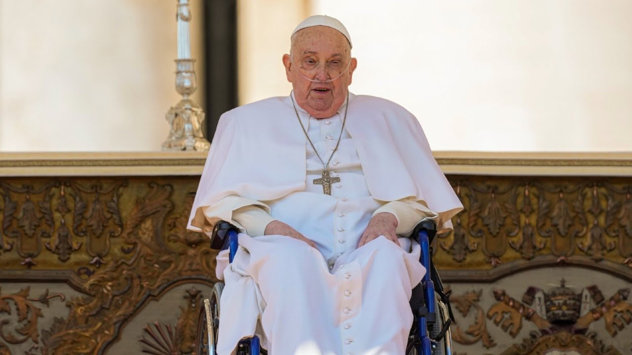 Pope Francis makes surprise first public appearance since being discharged from hospital