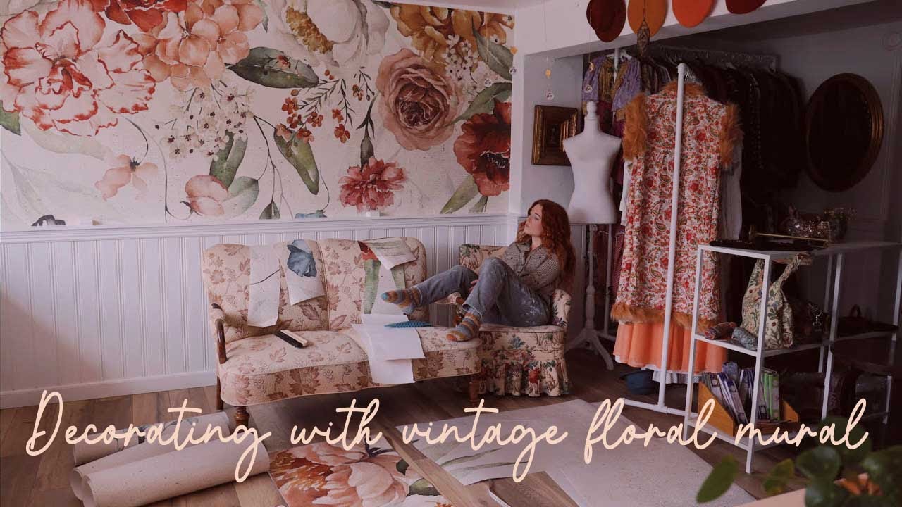 Decorating my studio with a big vintage floral mural
