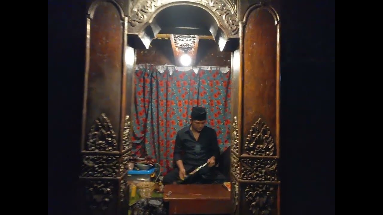 TEMPAT KERAMAT 