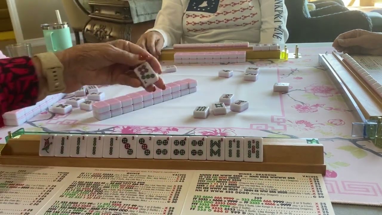 Smooth Consecutive Play: Line 2 Win with the Thursday Mah Jongg Crew