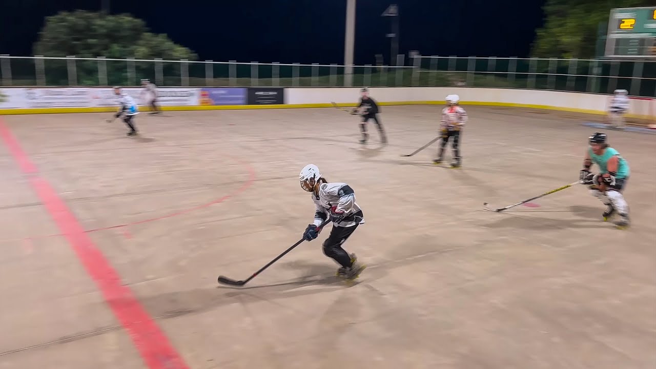 Maui Inline Hockey Rec/Mixed - Organized Chaos VS Monkey Busters | MicBergsma