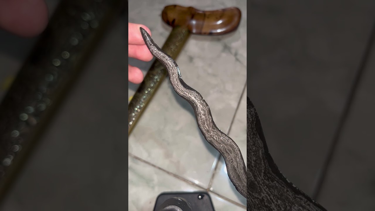 Keris Sangkelat pamor pendaringan kebak sepuh 