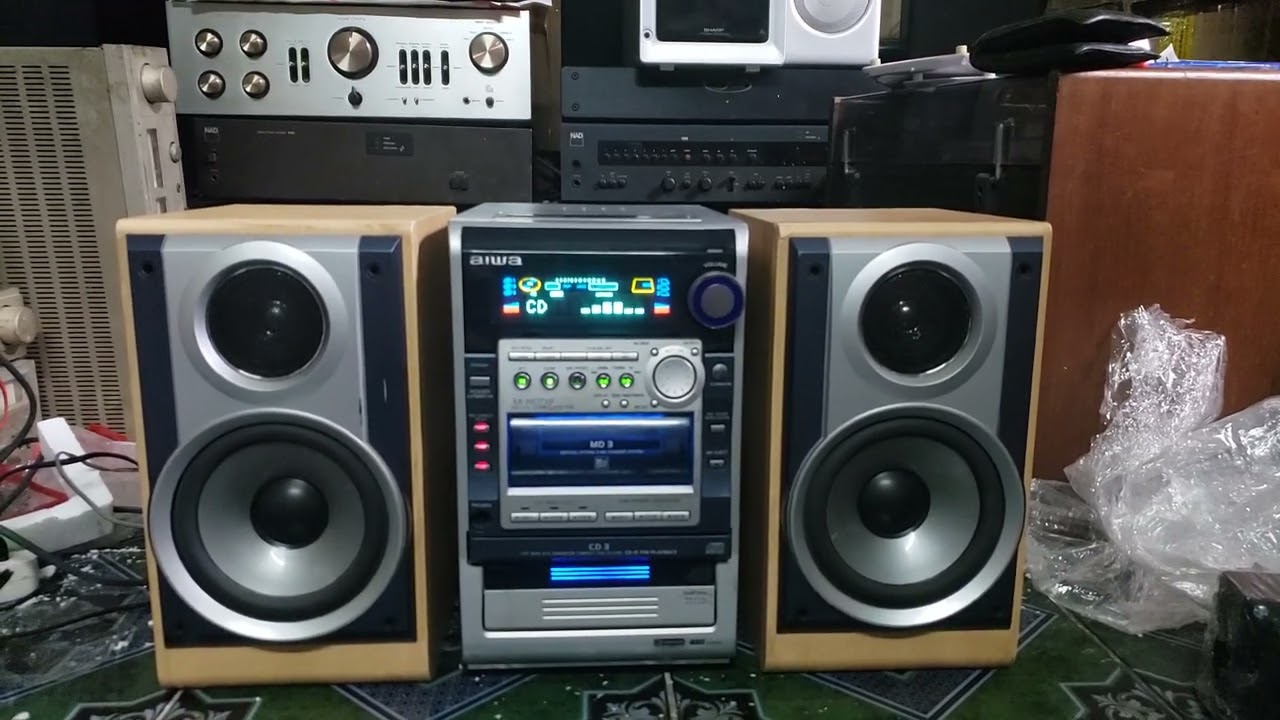 (đ&atilde; b&aacute;n)D&agrave;n mini Aiwa xr-md710 mini m&agrave; bự như d&agrave;n trung.bass 13 cm.0938161334(zalo)