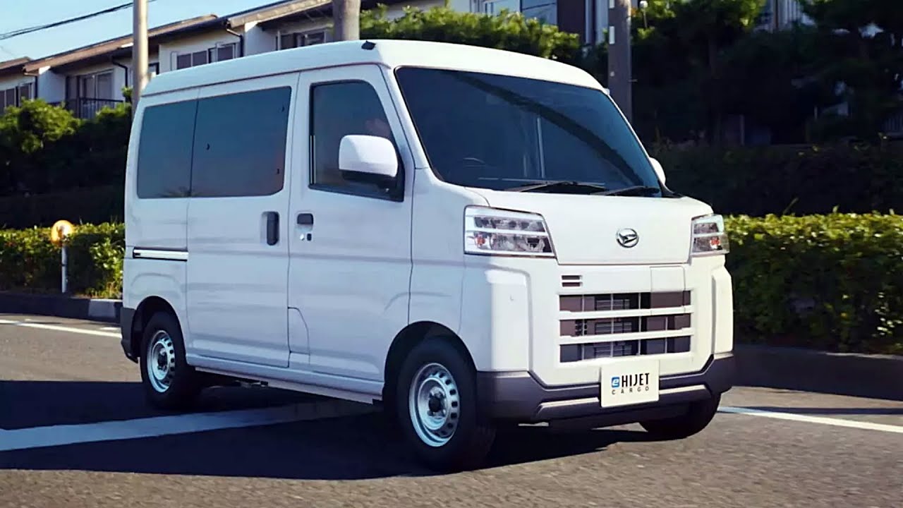 Миниатюрные фургоны, большие перемены: Toyota и Daihatsu наконец-то оснастили японские малолитраж...