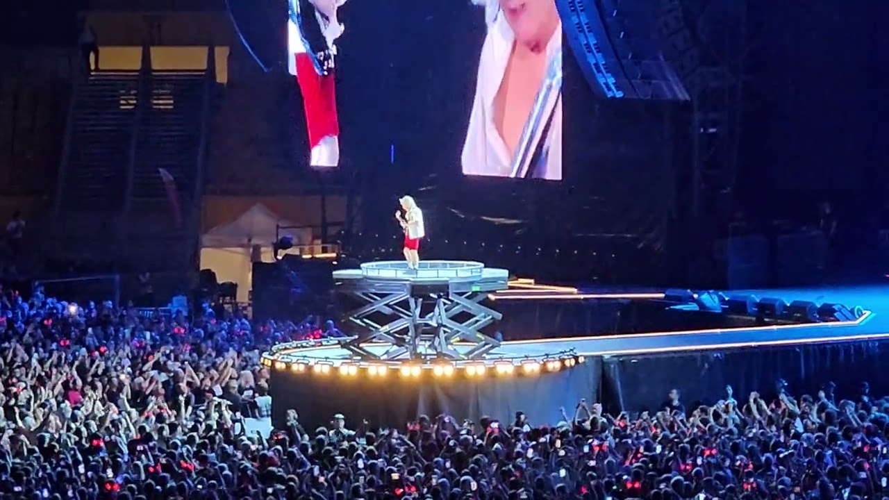 AC /DC - Let There Be Rock  guitar solo Angus Young.  Vienna, Austria 26.06.2024.