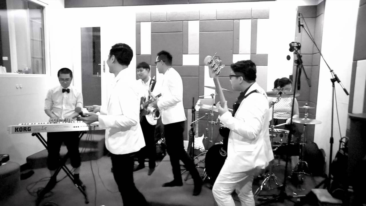 Fly me to the moon (Cover) - Rhythm Nation Band