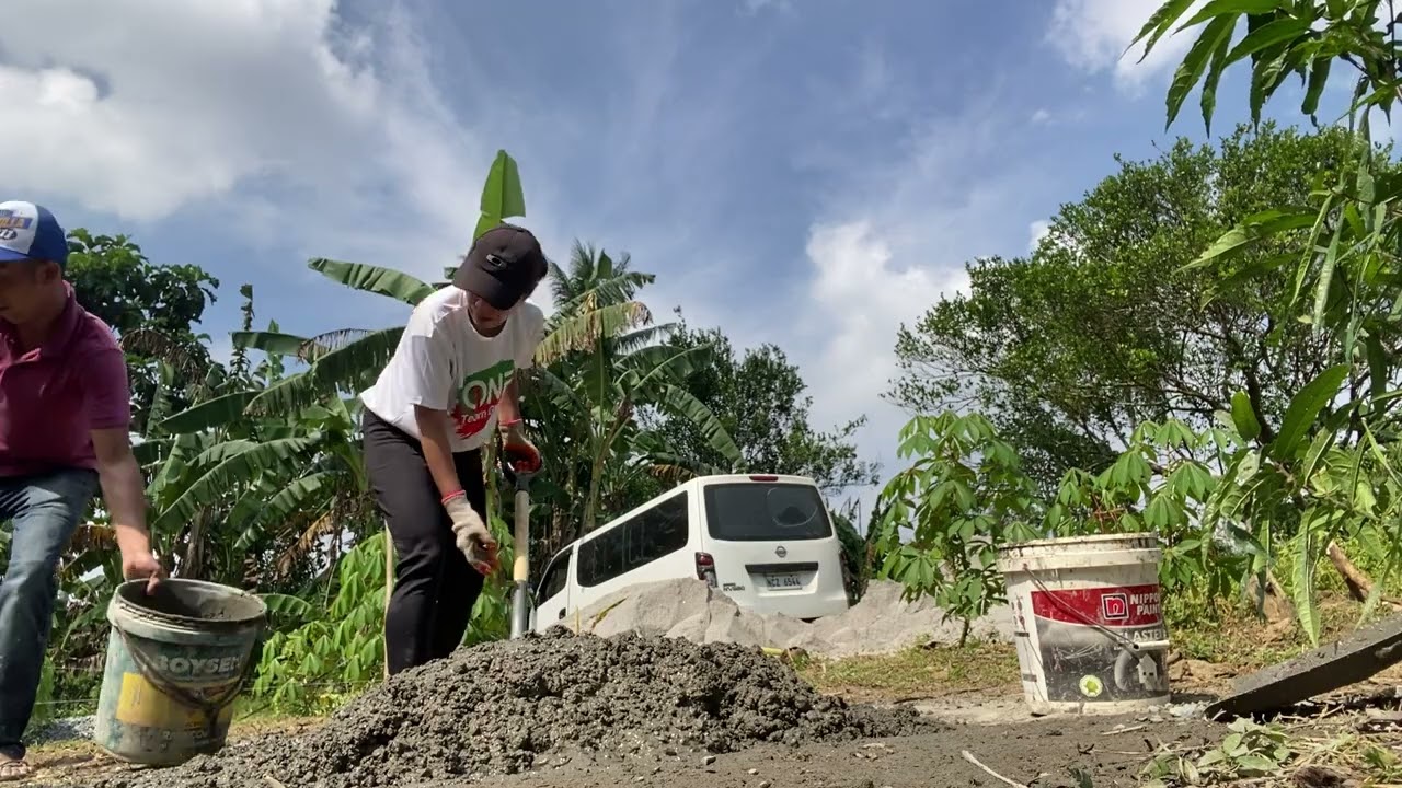 Babaeng construction worker! #bailen