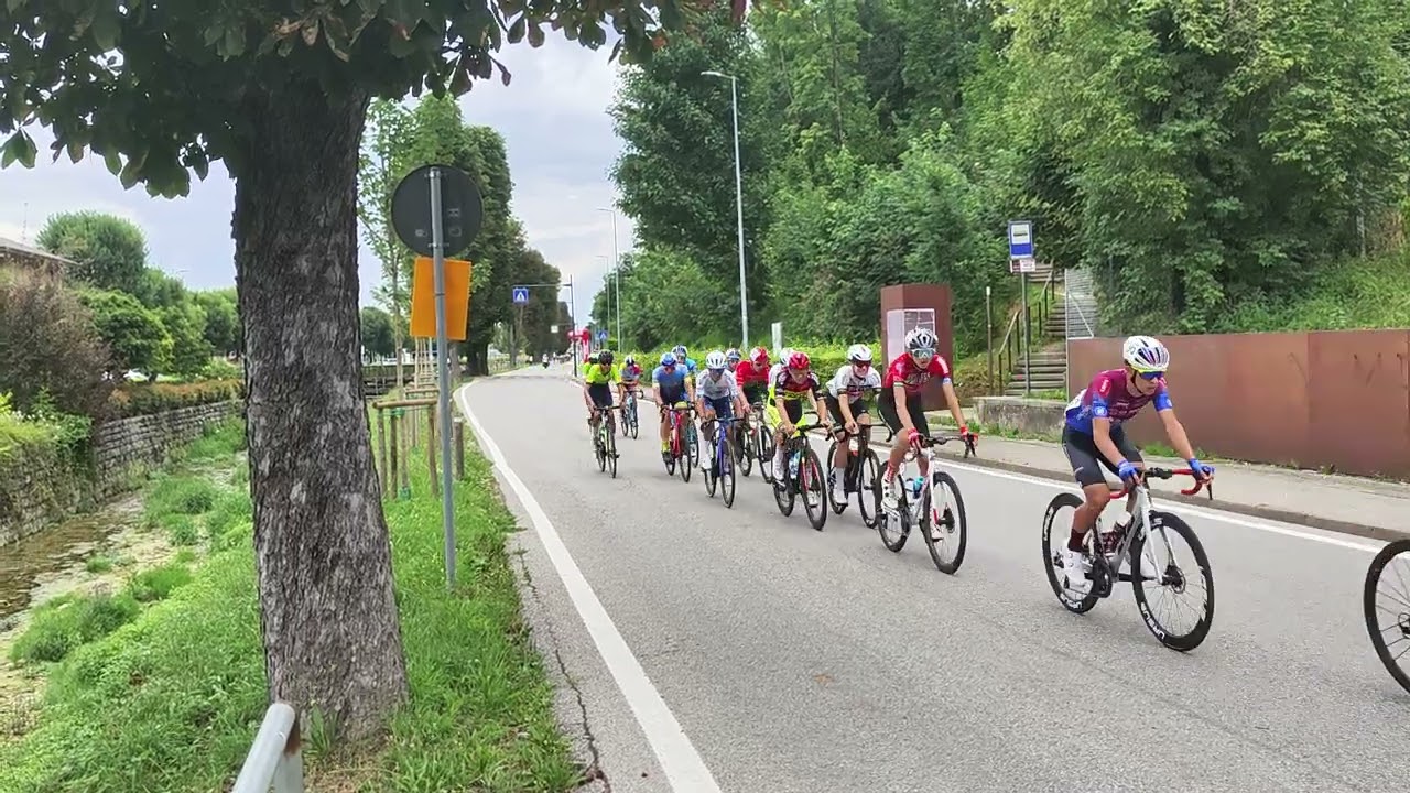 Giro del Veneto Juniores 2024 - 3^ tappa Belluno - Feltre - Passaggio ai 500m