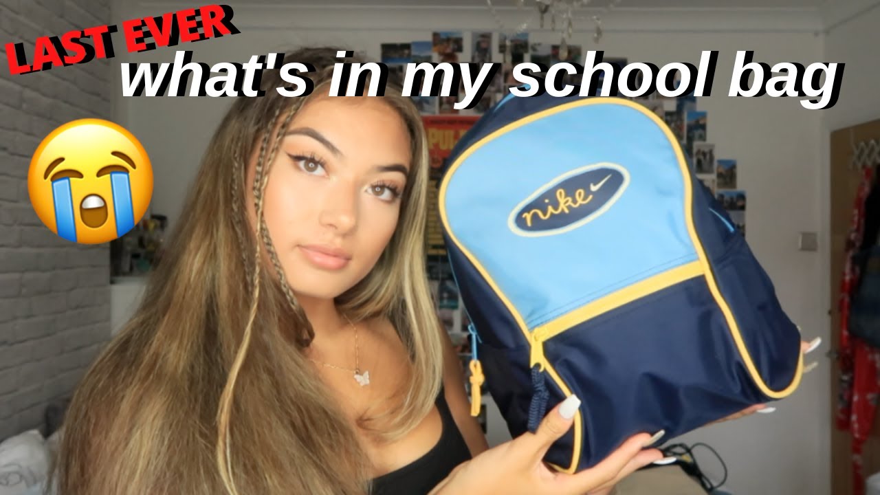 WHAT'S IN MY SCHOOL BAG 2020