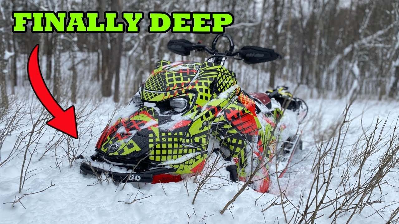 Gen 5 Ski-doo Freeride Ripping Deep Snow