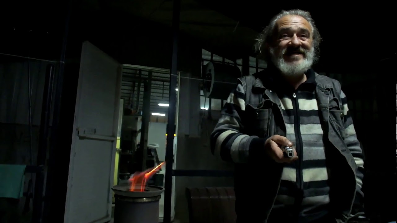 Mehmet Kaynak usta karavanlar için ürettiği ''İkincil Yanma Sistemli Kübik'' Sobasını tanıtıyor