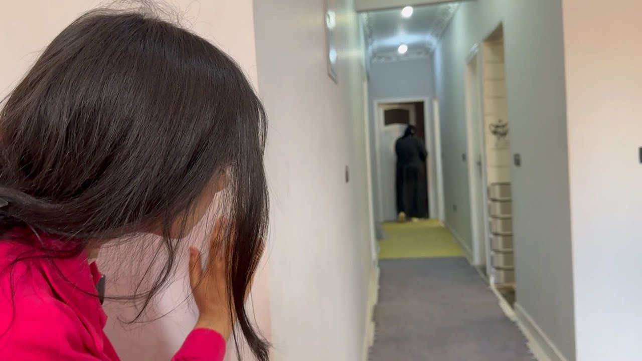 استخبت عشان تشوف امها بتعمل اى مع جوزها فى الاوضه وطلبت الطلاق فورا !! فماذا وجدت