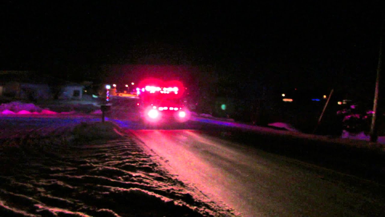Center City MN Fire Responding, 12/17/13 - *Code 3*