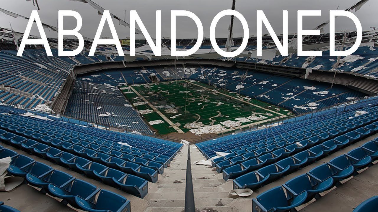 Exploring ABANDONED Pontiac Silverdome! (RARE FOOTAGE)