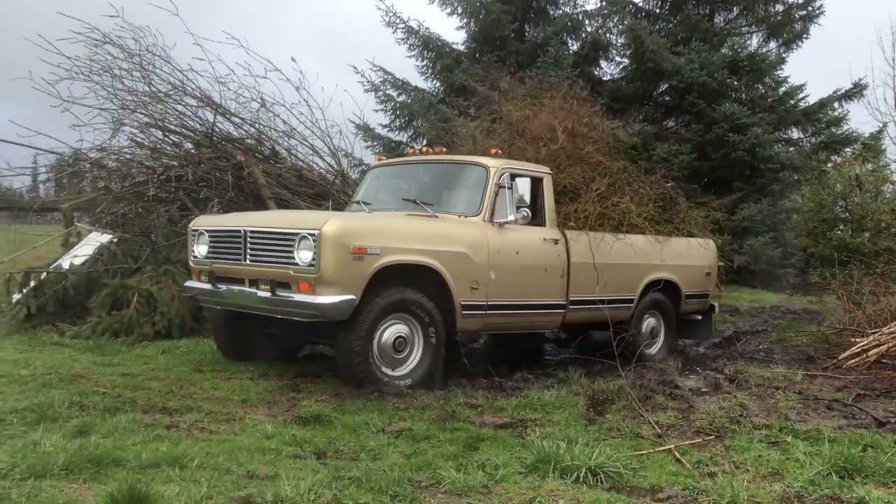 1970 1210 International pickup working.