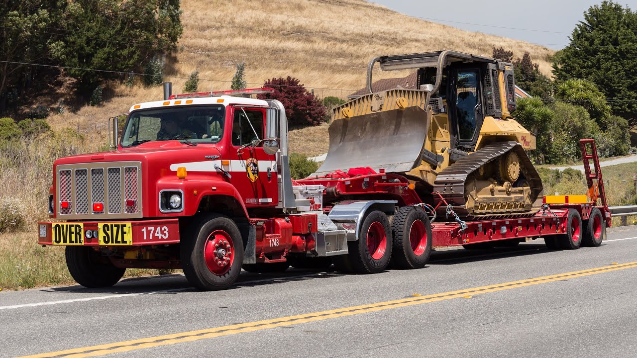 TONS of Fire Engines, Fire Dozer, and Crews Respond Code 3 to the Coast Fire!