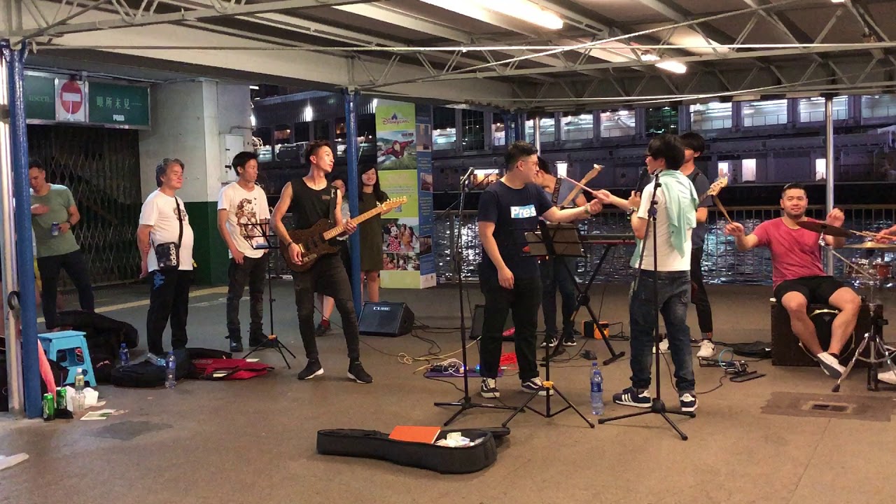 灰色軌跡+歲月無聲+長城+我是憤怒+海闊天空+午夜怨曲(Beyond)(Cover By Darren+shuttle busk)@尖沙咀碼頭Busking 2018/07/20