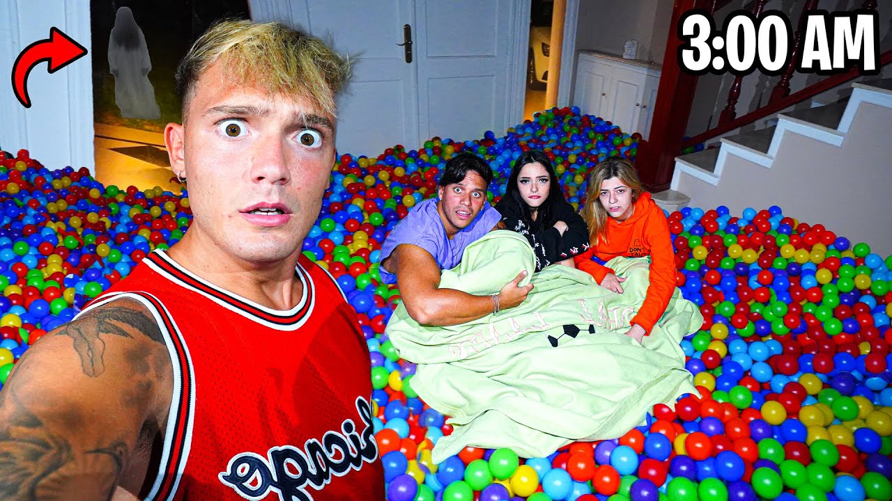 PASAMOS UNA NOCHE EN UNA CASA LLENA DE PELOTAS!