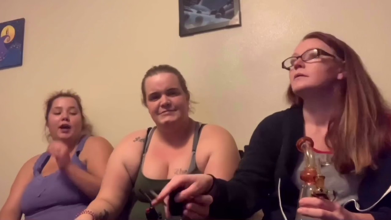 Sister smoke sesh guest is Samantha