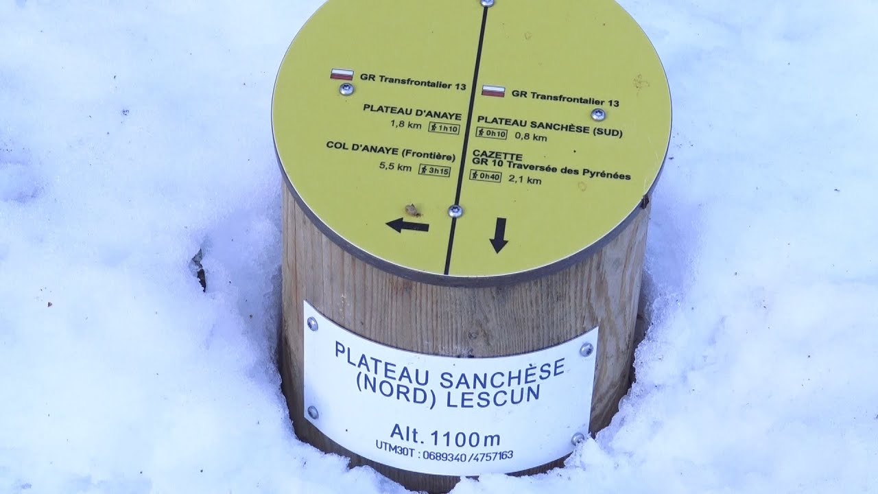 Le plateau de Sanchèse en hiver, Lescun