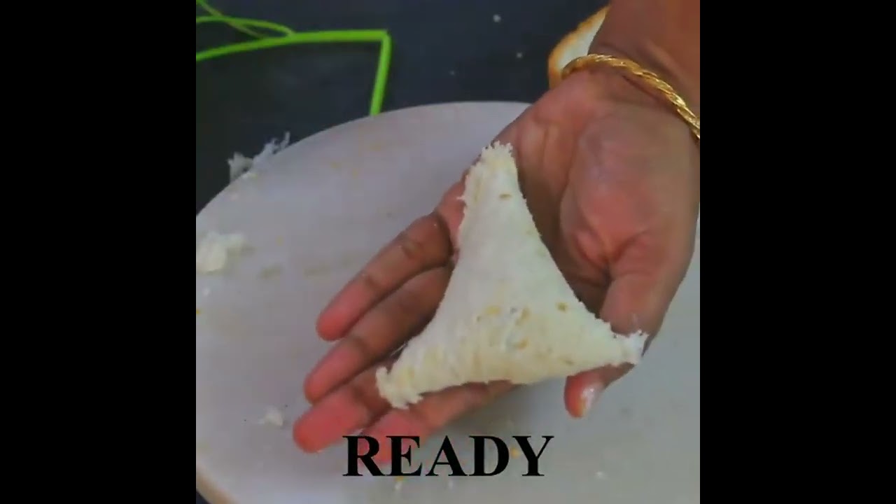BREAD ONION SAMOSA || HERE'S A TASTY AND EASY TO MAKE SAMOSA RECIPE