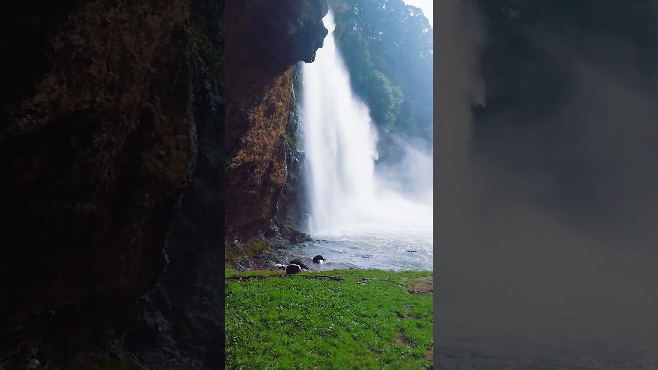 Hunua Falls up close 😳 