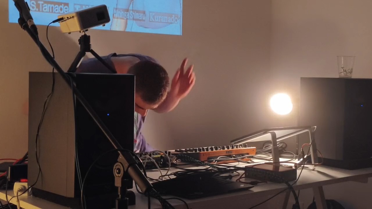 JascoQ - Liveset Bologna @DubbioGustoinSpazioAngusto Vol.4 (Bathroom visualizer)