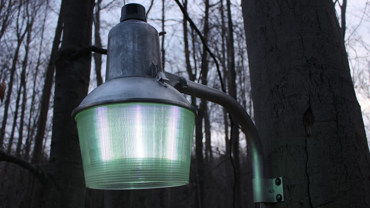 Norelco 175 watt Mercury Vapor Nema Head Area Light