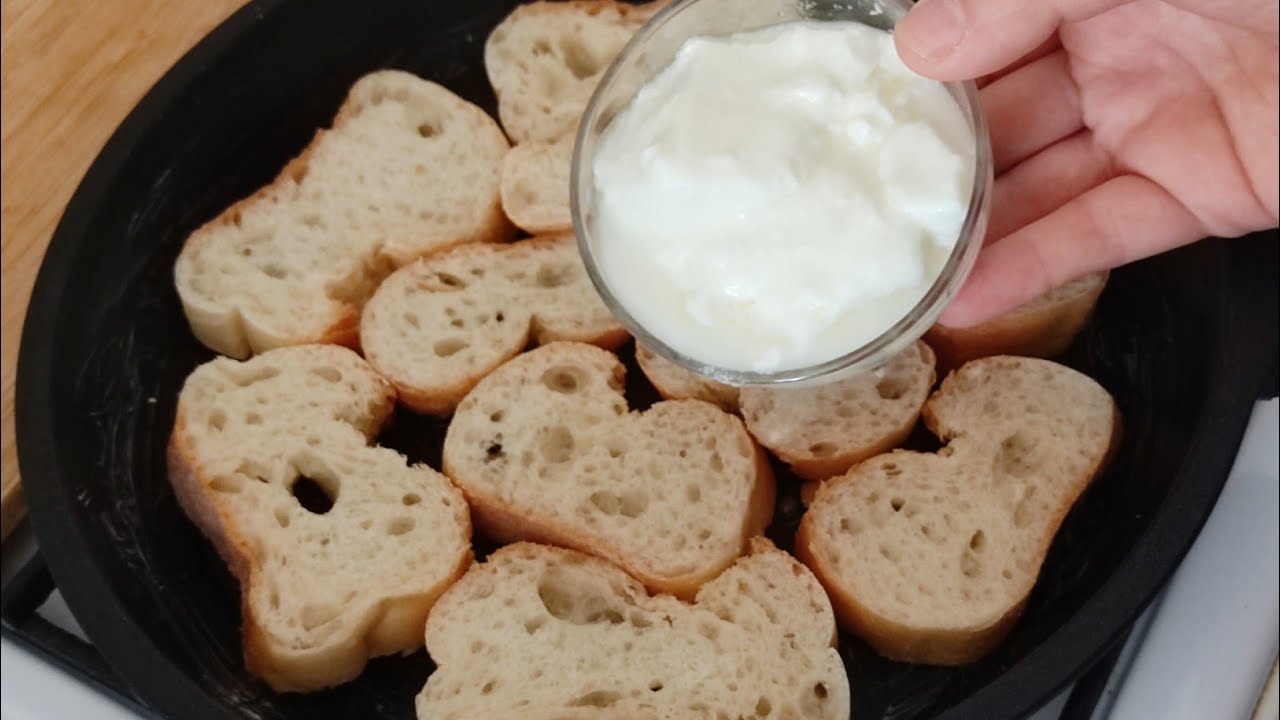 Очень вкусный и очень практичный завтрак всего из 1 хлеба и йогурта.