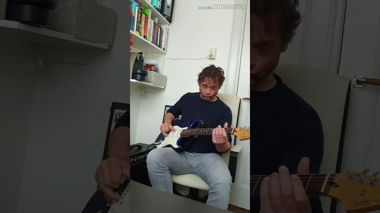 Money for Nothing, how to play the guitar riff.