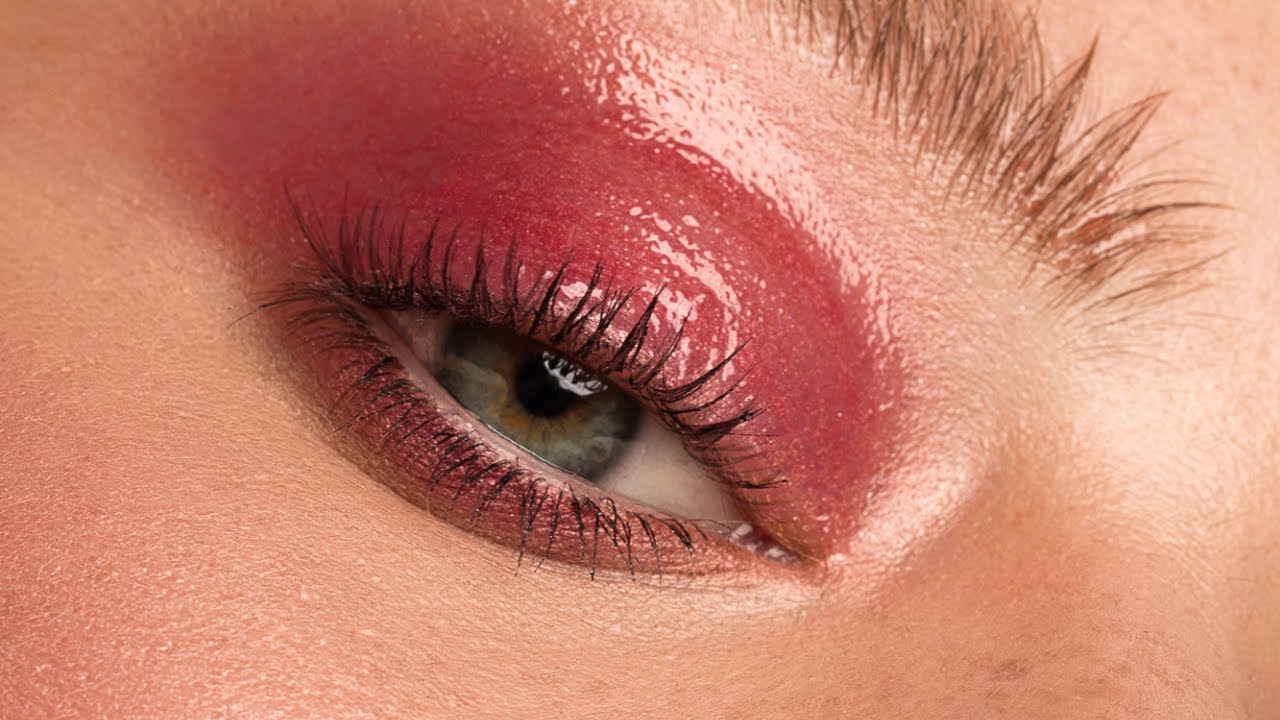 How to Retouch Makeup: Eyeshadow // Beauty Retouching Tutorial