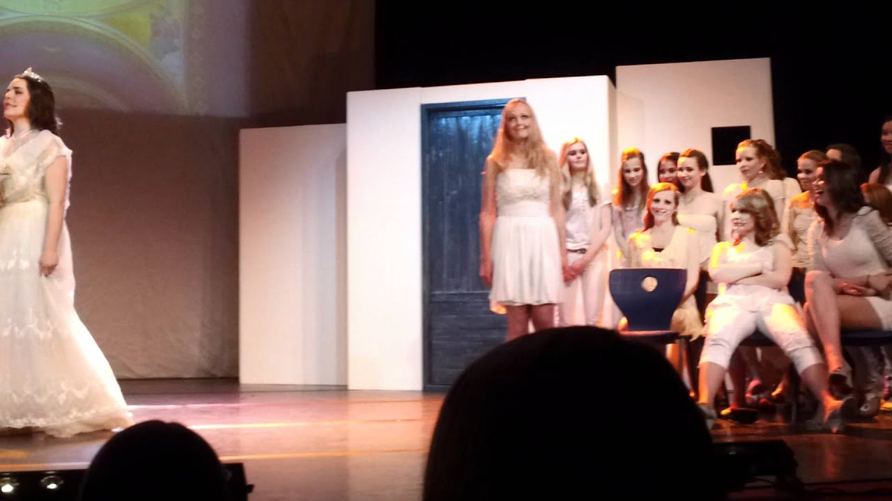 Ds. Pierson College: Musical Mamma Mia - Pak je kans + Trouwscène [Eline, Djurre & Ensemble]