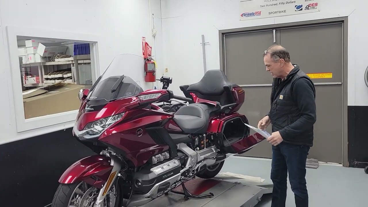 PART 2: Main Fuse Block Corrosion on 2018+ Honda Goldwing by Max McAllister & Traxxion Dynamics